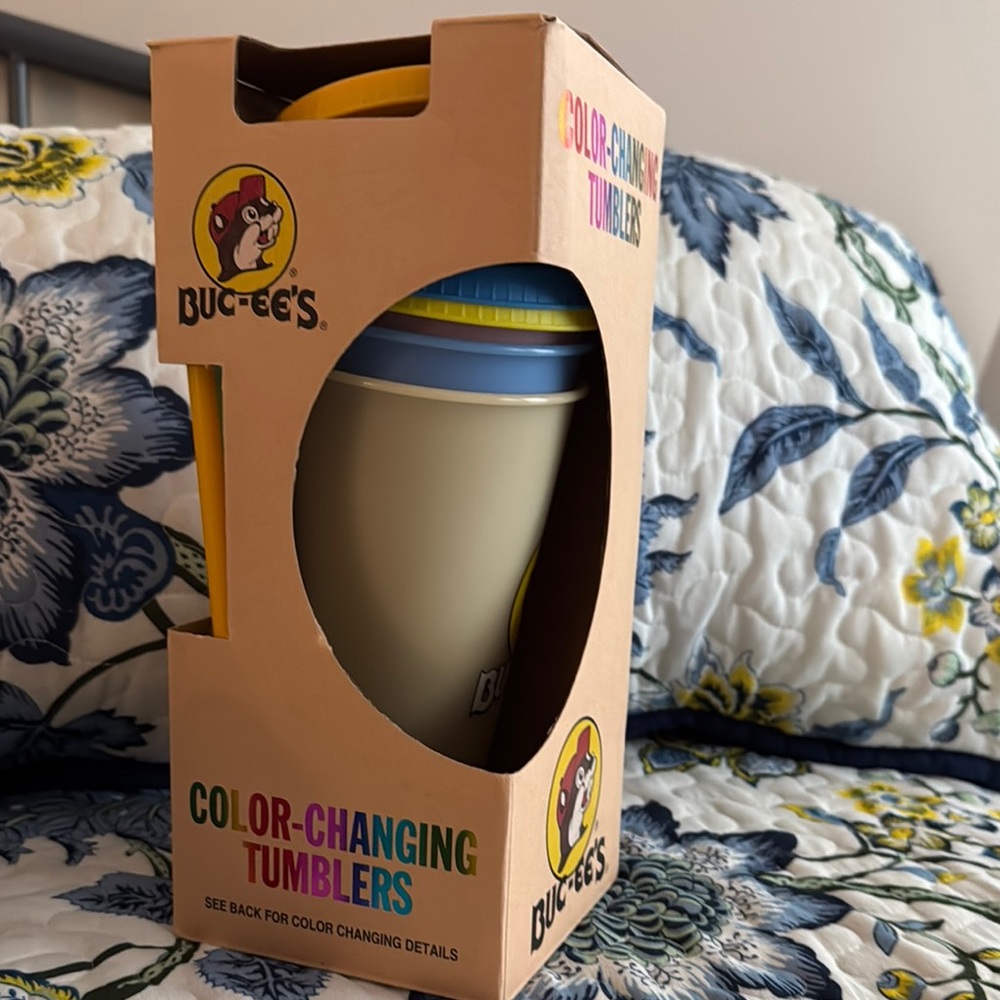 Buc-ee's Color-Changing Tumblers